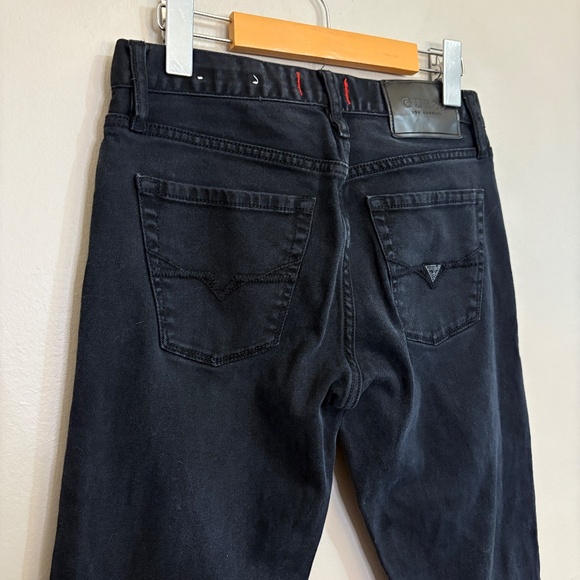 $19❄️ Guess Slim Straight Black Jeans Size 29x32 - Picture 11 of 15